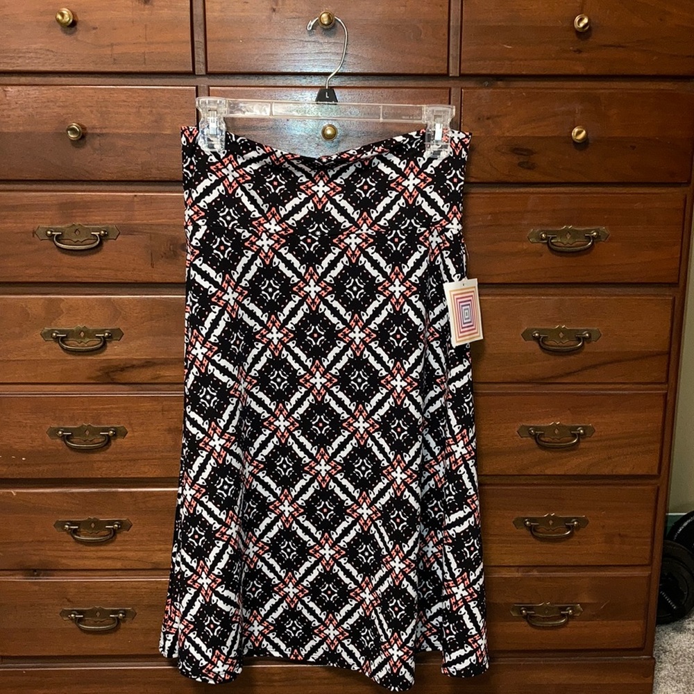 Lula Roe Azure Skirt M NWT